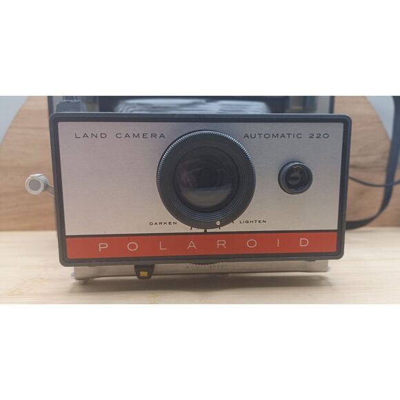 Vintage 1967 Polaroid Land Camera 220 Packfilm Camera - Picture 8 of 16